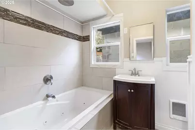 1241 NW Couch St, Camas, WA 98607 - Photo 21