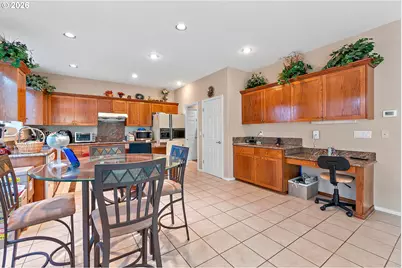 9016 SE Emily Park Way, Happy Valley, OR 97086 - Photo 17