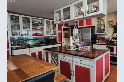 45366 Highway 101, Langlois, OR 97450 - Photo 17