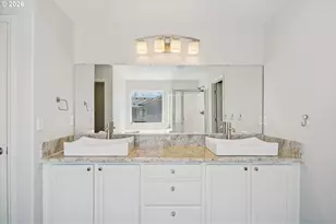 698 NW Hertel St, Hillsboro, OR 97124 - Photo 39