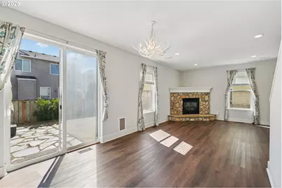 698 NW Hertel St, Hillsboro, OR 97124 - Photo 13