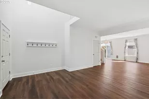 698 NW Hertel St, Hillsboro, OR 97124 - Photo 7