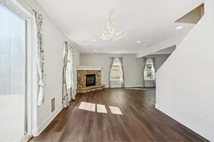 698 NW Hertel St, Hillsboro, OR 97124 - Photo 11