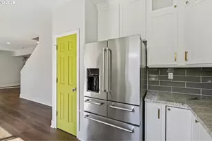 698 NW Hertel St, Hillsboro, OR 97124 - Photo 19