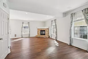 698 NW Hertel St, Hillsboro, OR 97124 - Photo 9