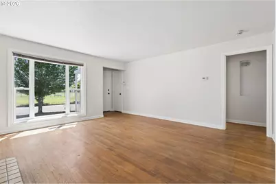 1385 NE Pearl St, Salem, OR 97301 - Photo 5
