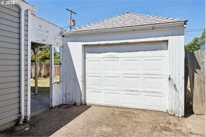1385 NE Pearl St, Salem, OR 97301 - Photo 33
