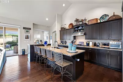 1765 Trevino Rd, Creswell, OR 97426 - Photo 7