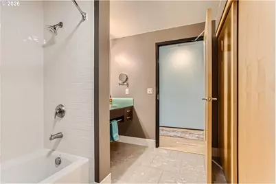 1410 NW Kearney St #625, Portland, OR 97209 - Photo 11
