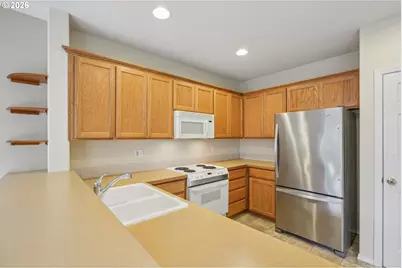 6538 NE Forest Ln, Hillsboro, OR 97124 - Photo 11