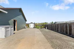 2653 Grey Fox Dr, Sutherlin, OR 97479 - Photo 3