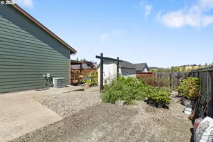 2653 Grey Fox Dr, Sutherlin, OR 97479 - Photo 5