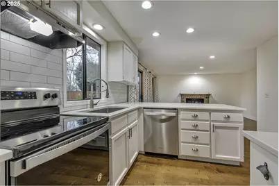 1265 NE 56th Ct, Hillsboro, OR 97124 - Photo 5