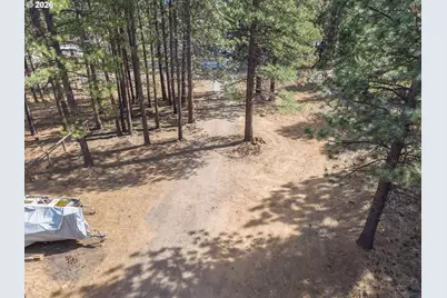 60091 Hopi Rd, Bend, OR 97702 - Photo 5