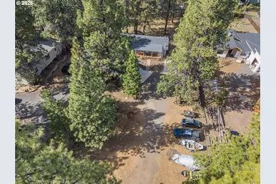 60091 Hopi Rd, Bend, OR 97702 - Photo 3