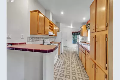 1655 S Elm St, Canby, OR 97013 - Photo 13