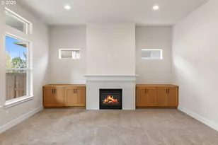 707 Magnolia Ave, Woodburn, OR 97071 - Photo 9