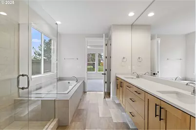 707 Magnolia Ave, Woodburn, OR 97071 - Photo 33