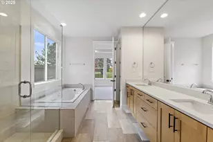 707 Magnolia Ave, Woodburn, OR 97071 - Photo 33