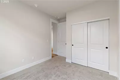 707 Magnolia Ave, Woodburn, OR 97071 - Photo 17