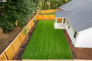 855 Oakleaf Wy, Silverton, OR 97381 - Photo 3