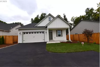 855 Oakleaf Way, Silverton, OR 97381 - Photo 1