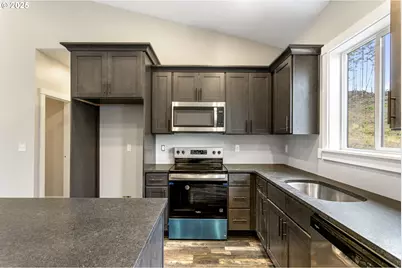 158 E H St, Vernonia, OR 97064 - Photo 9