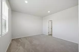 2646 V St, Springfield, OR 97477 - Photo 15