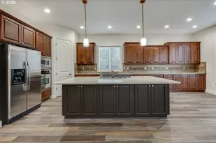 11368 NW Pumpkin Ct, Portland, OR 97229 - Photo 9