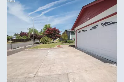 19838 NE Wasco St, Portland, OR 97230 - Photo 3