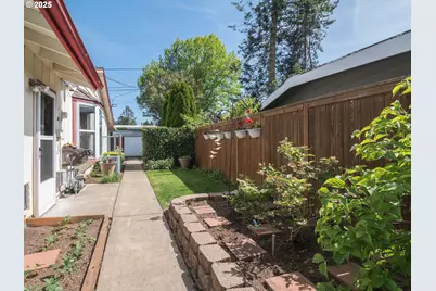 19838 NE Wasco St, Portland, OR 97230 - Photo 35