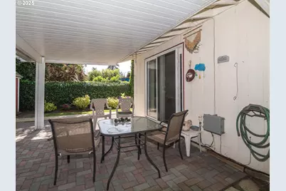 19838 NE Wasco St, Portland, OR 97230 - Photo 33