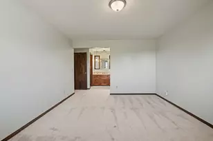 407 SW 7th St, Gresham, OR 97080 - Photo 15