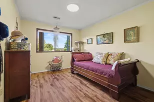 407 SW 7th St, Gresham, OR 97080 - Photo 17