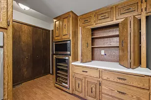 407 SW 7th St, Gresham, OR 97080 - Photo 13