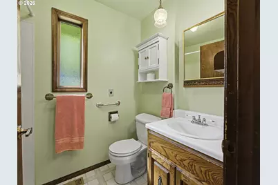 407 SW 7th St, Gresham, OR 97080 - Photo 19
