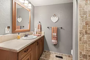 645 SE Pine Ct, Hermiston, OR 97838 - Photo 33