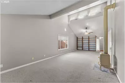 10220 SW Paulina Dr, Tualatin, OR 97062 - Photo 13