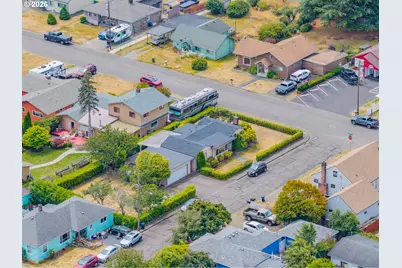 1095 W 11th St, Coquille, OR 97423 - Photo 47
