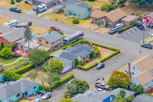 1095 W 11th St, Coquille, OR 97423 - Photo 47