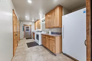 94621 N Bank Rogue River Rd, Gold Beach, OR 97444 - Photo 27