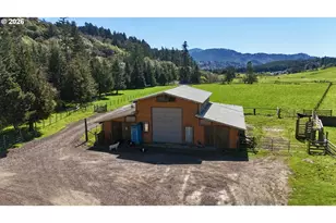 94621 N Bank Rogue River Rd, Gold Beach, OR 97444 - Photo 19