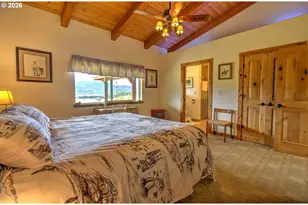 94621 N Bank Rogue River Rd, Gold Beach, OR 97444 - Photo 9