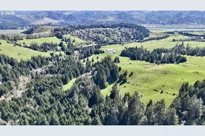 94621 N Bank Rogue River Rd, Gold Beach, OR 97444 - Photo 33