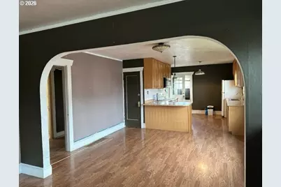 9102 NE Glisan St, Portland, OR 97220 - Photo 9