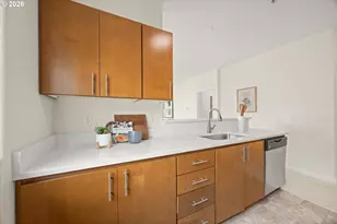 590 NW Lost Springs Terrace, Portland, OR 97229 - Photo 13