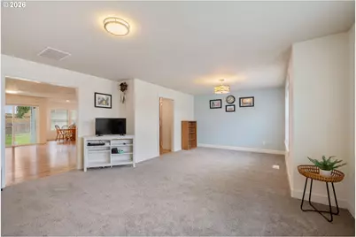 270 Rainbow Way, Kelso, WA 98626 - Photo 9