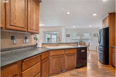 270 Rainbow Way, Kelso, WA 98626 - Photo 5