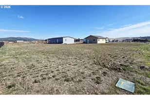 900 N 15th Ave, Elgin, OR 97827 - Photo 15