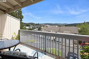 17 NW Mountain View Dr, Roseburg, OR 97471 - Photo 23